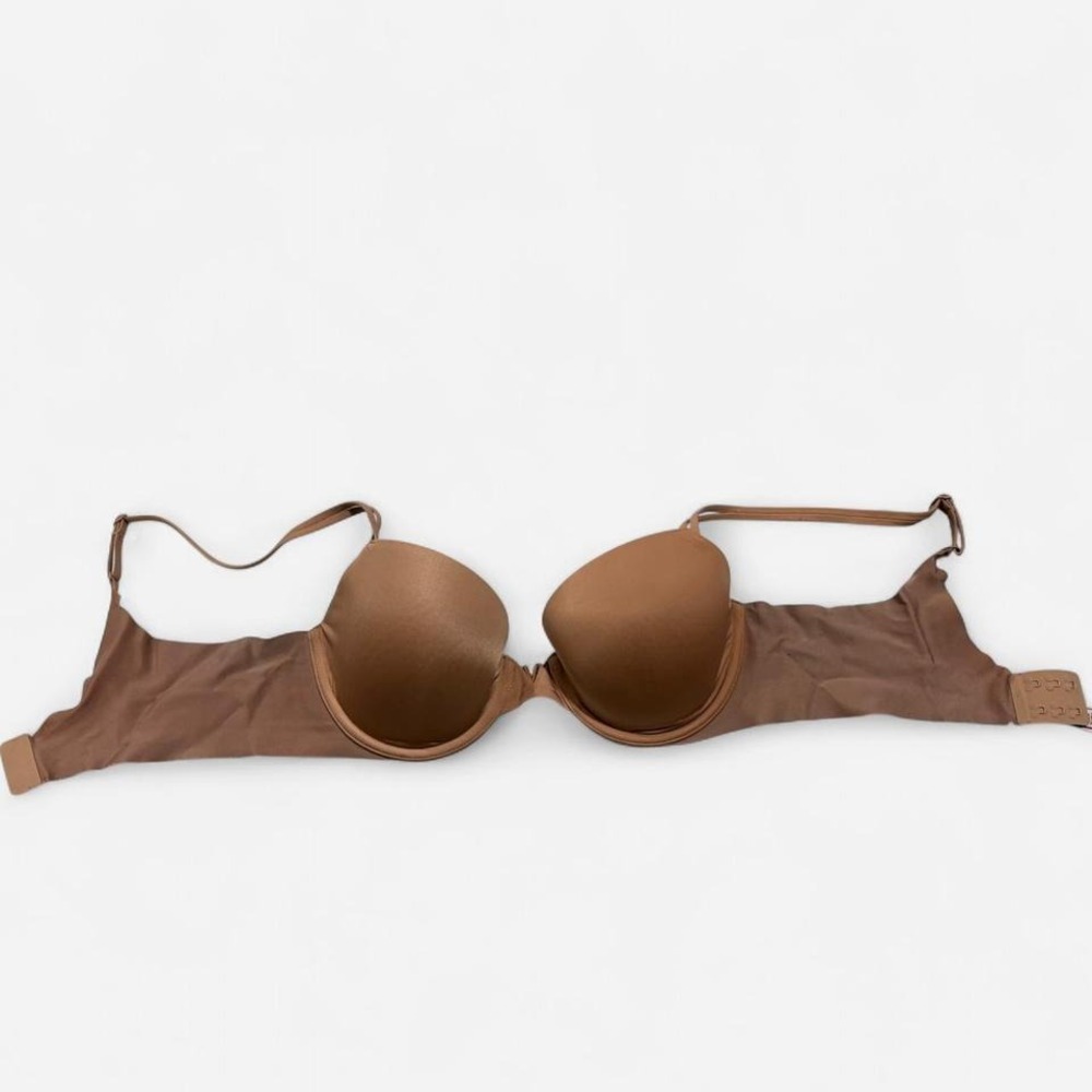 Victoria's Secret 34D Push Up Bra‎ Lightly Lined Smooth T-Shirt Bra Nude